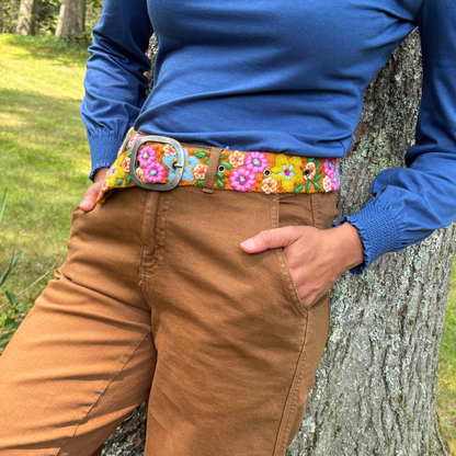 In the Garden Floral Embroidered Wool Belt - La Vie Est Belle