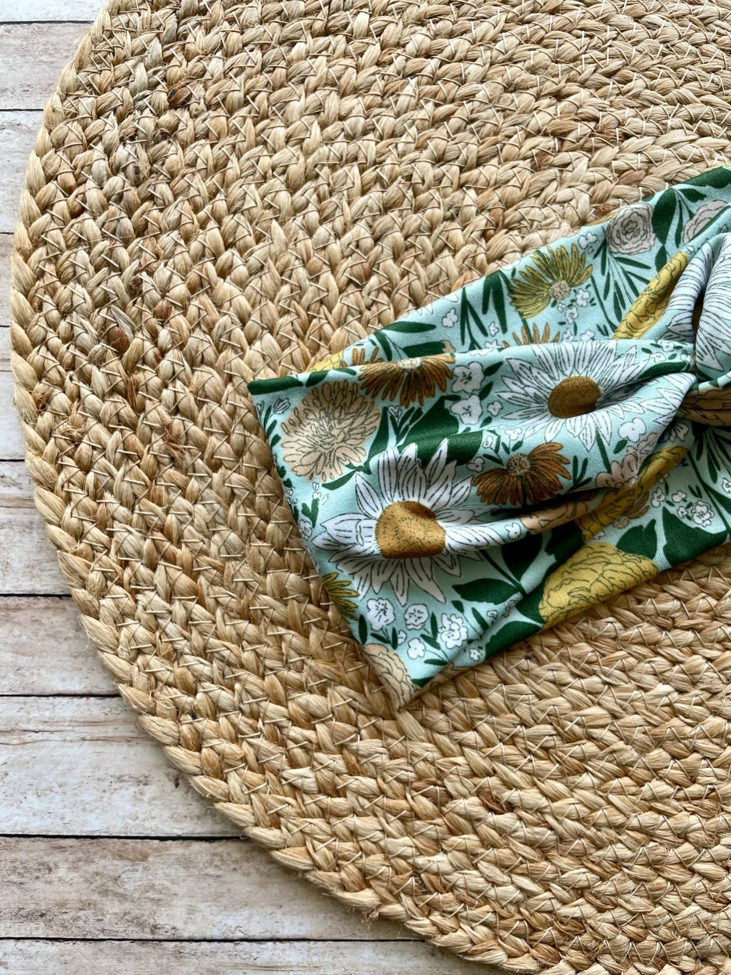 Juliet Floral Knit Twist Headband - La Vie Est Belle