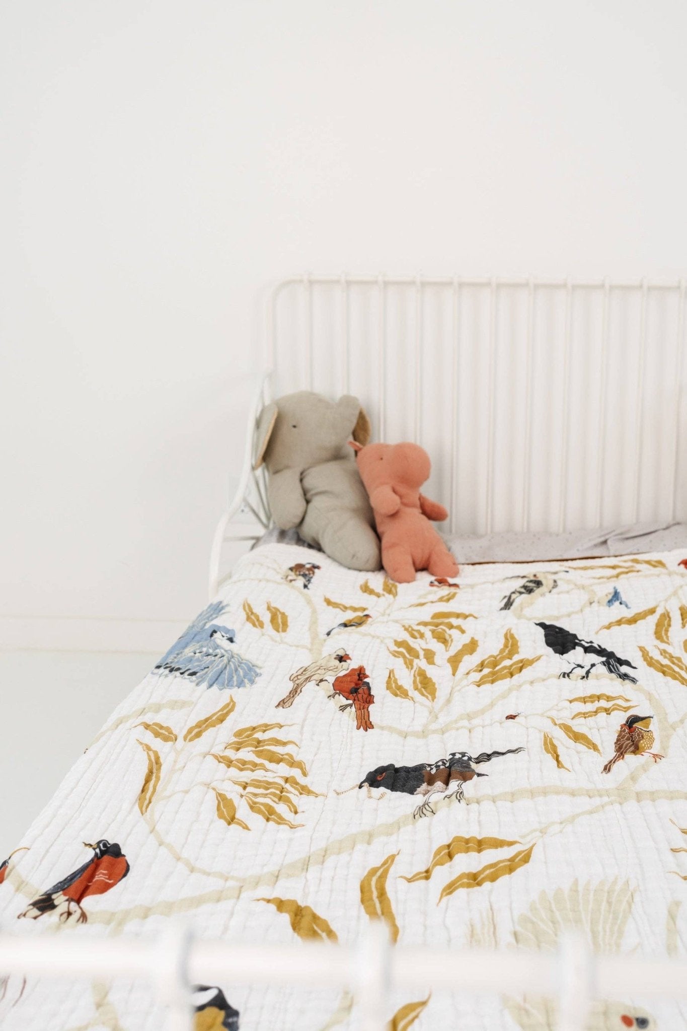 Large For the Birds Throw Blanket - La Vie Est Belle