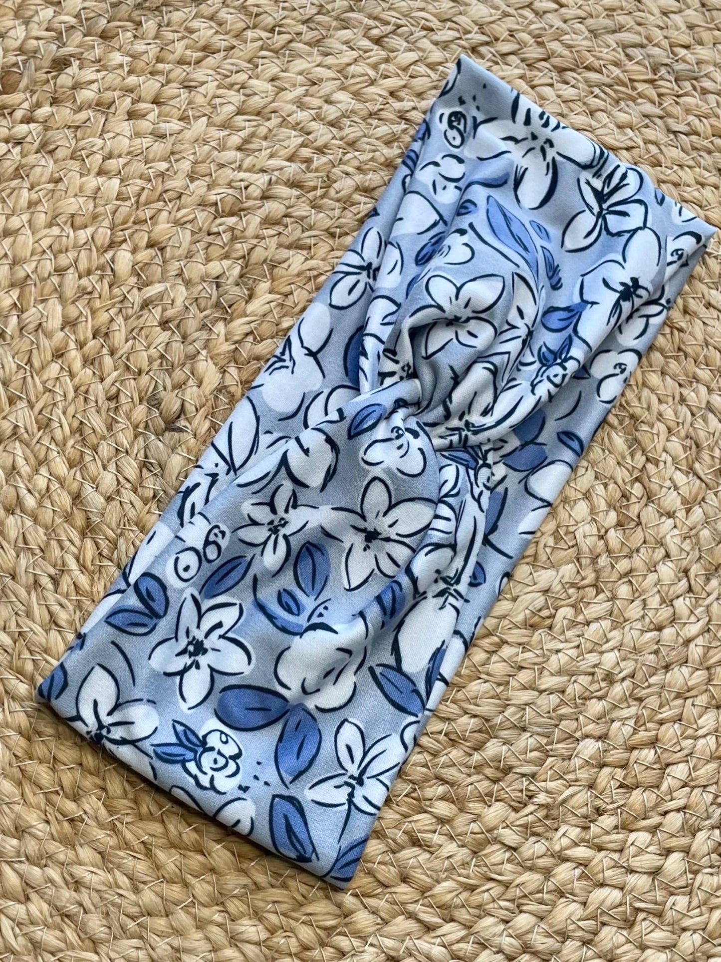 London Garden on Blue Knit Twist Headband - La Vie Est Belle