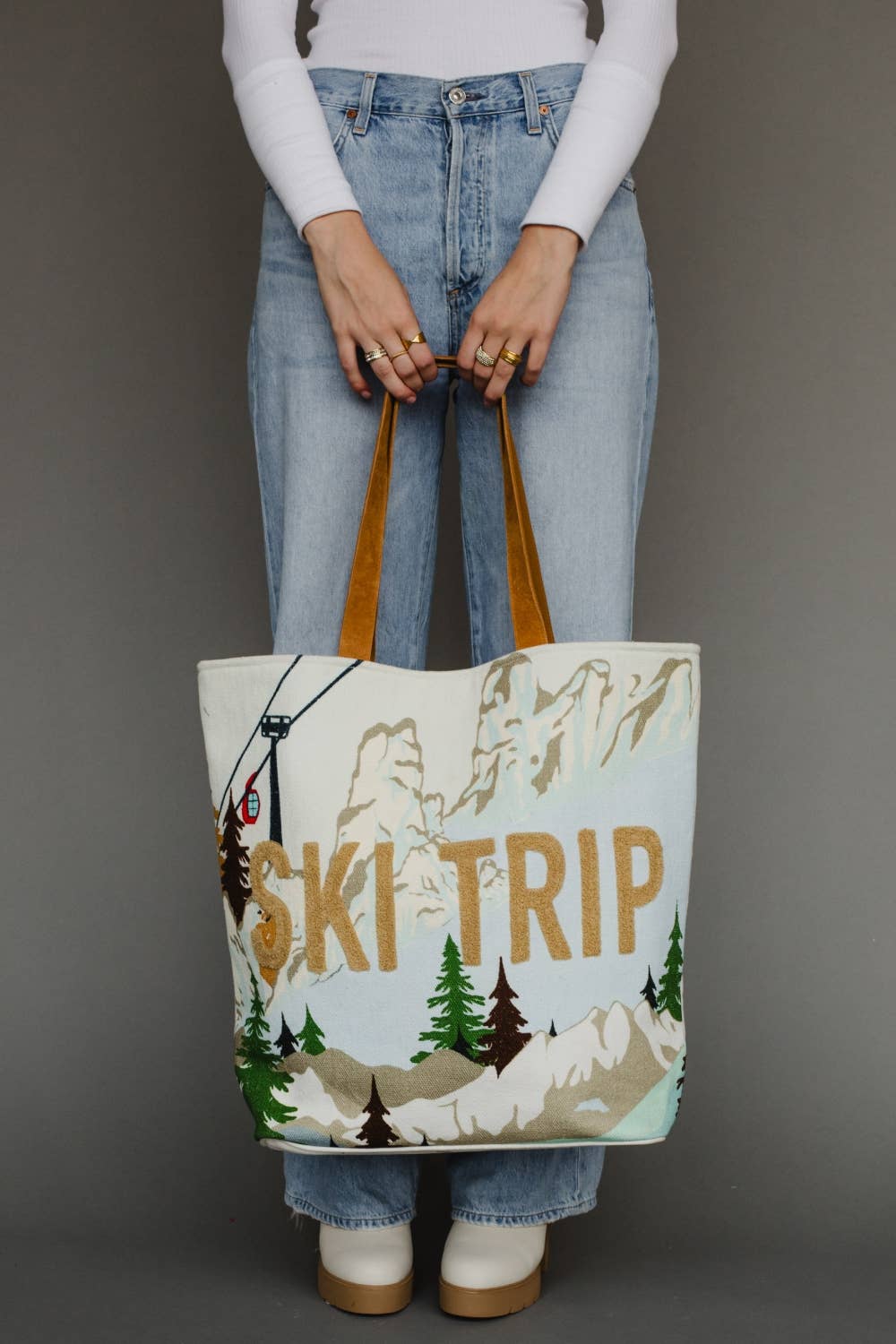 Lt. Blue Ski Trip Scene Tote - La Vie Est Belle