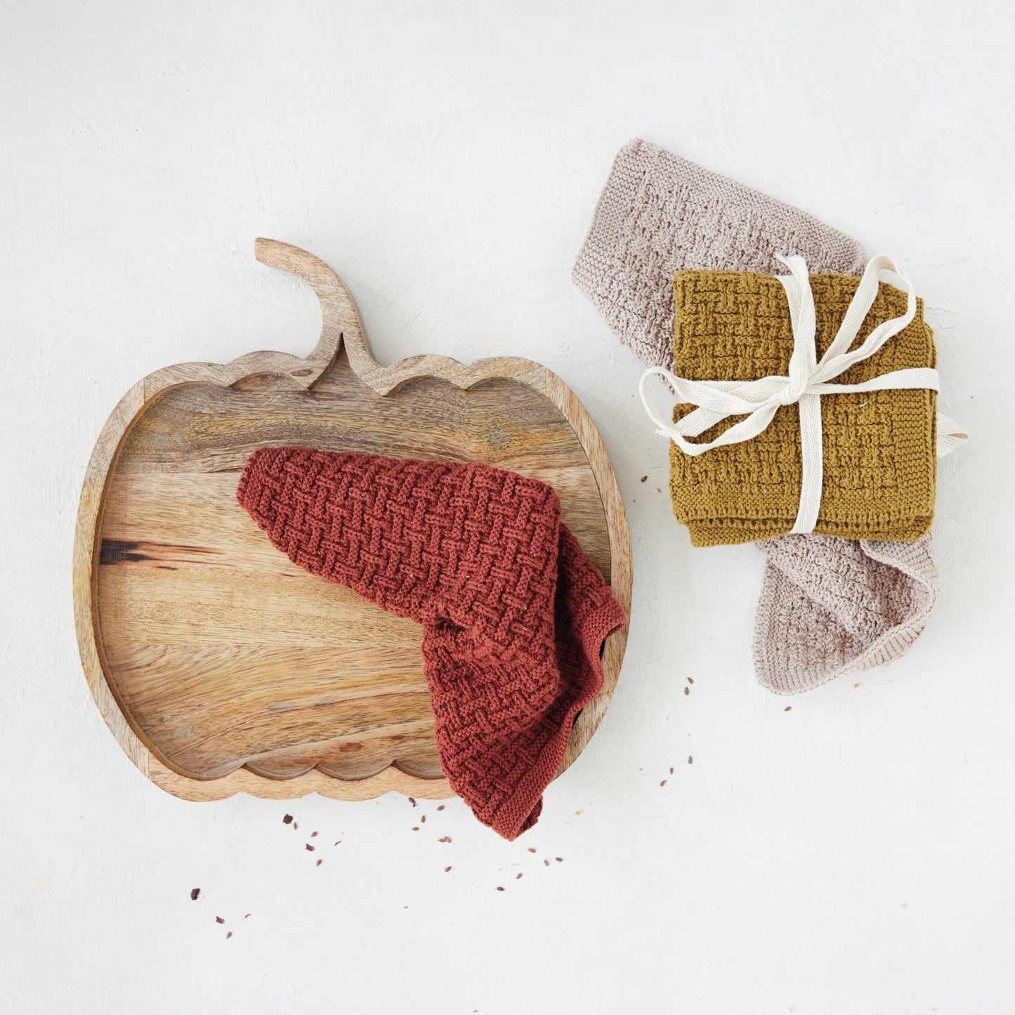 Mango Wood Pumpkin Shaped Cheese/Serving Board, Natural - La Vie Est Belle