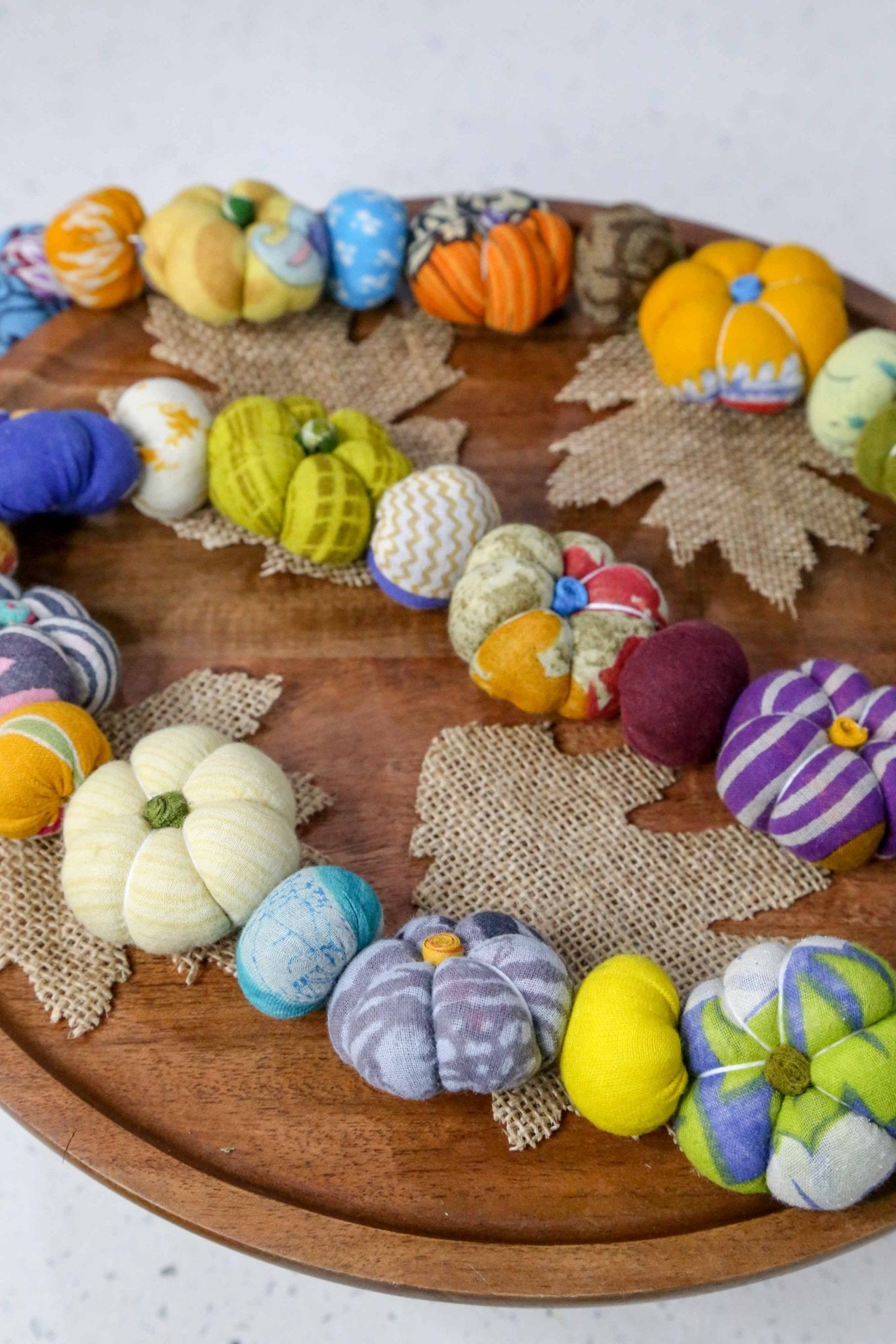 Mini Saree Pumpkin Bead Garland - La Vie Est Belle