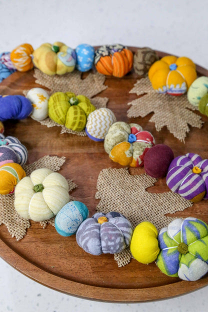Mini Saree Pumpkin Bead Garland - La Vie Est Belle
