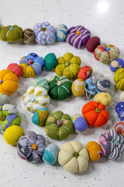 Mini Saree Pumpkin Bead Garland - La Vie Est Belle