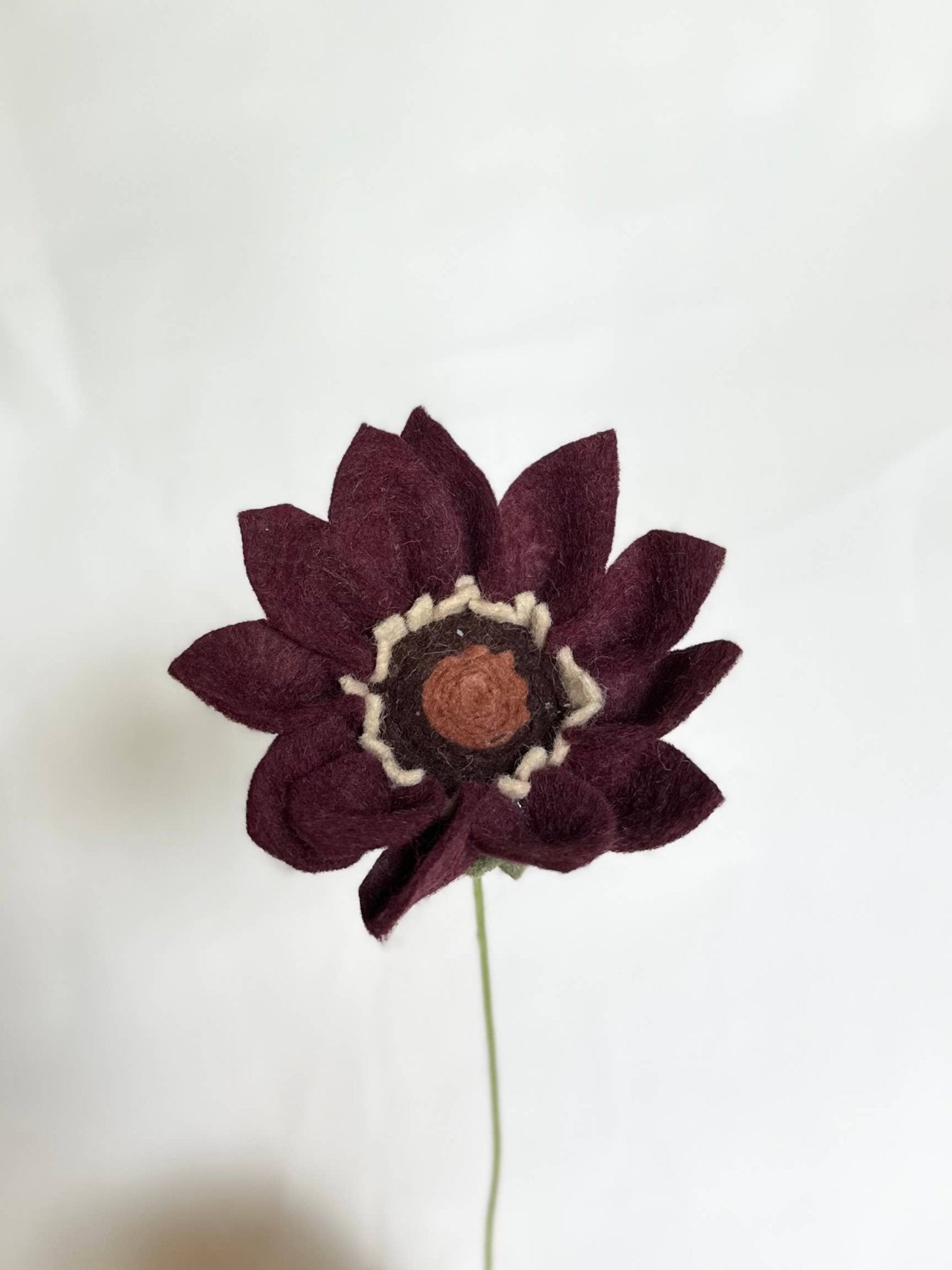 Mini Sunflower Felt Flowers - La Vie Est Belle