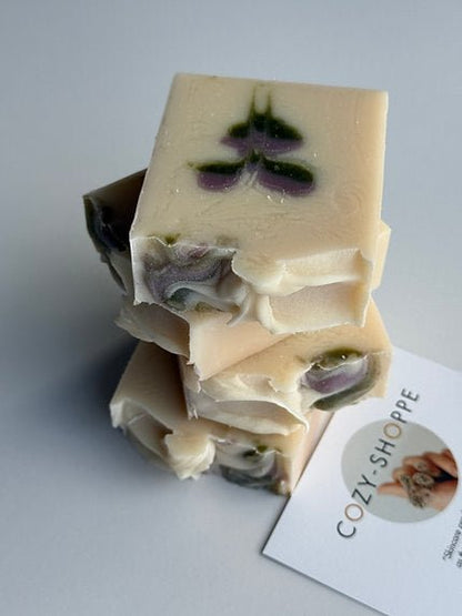 Mint Lavender Soap - La Vie Est Belle