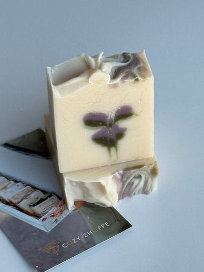 Mint Lavender Soap - La Vie Est Belle