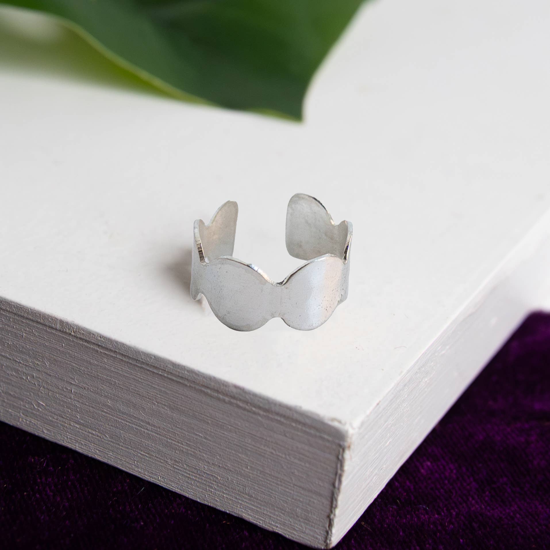 Moon Chain Ring - Silver - La Vie Est Belle