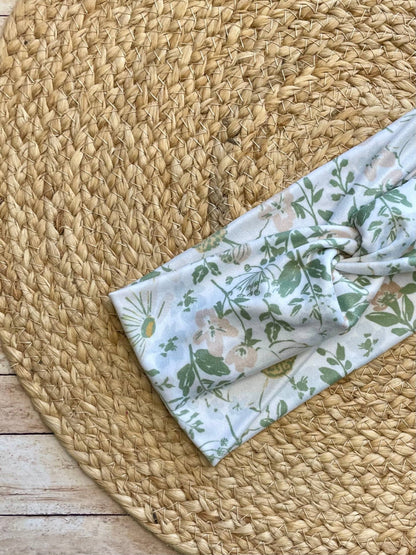 Peony Wild Garden Knit Twist Headband - La Vie Est Belle