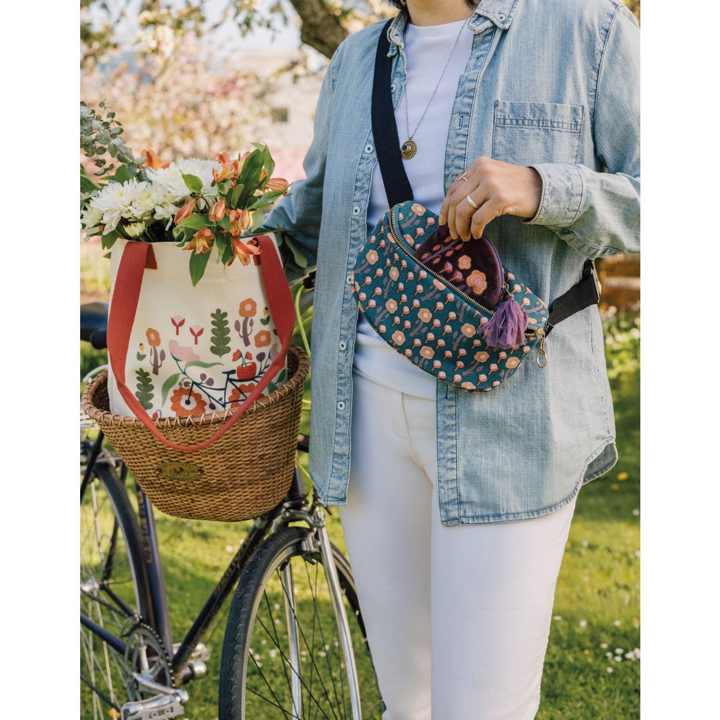 Petal Power Cotton Studio Tote - La Vie Est Belle