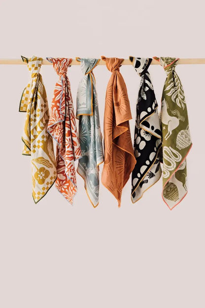Plume Double Cloth Dishtowel - La Vie Est Belle