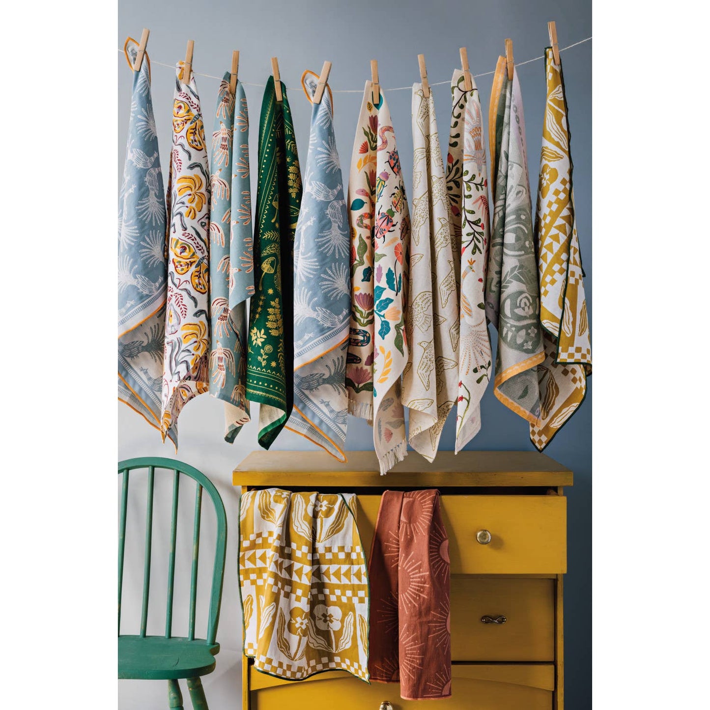 Plume Linen Cotton Dishtowels, 2 Styles - La Vie Est Belle