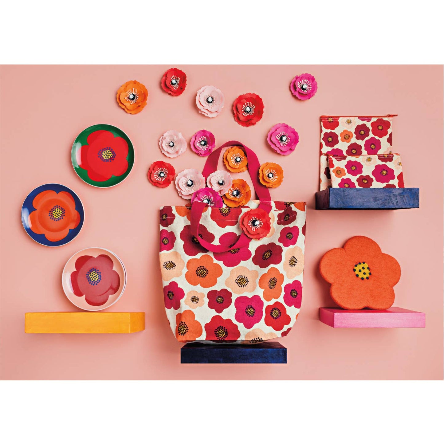 Poppy Appetizer Plates, 4 Styles - La Vie Est Belle