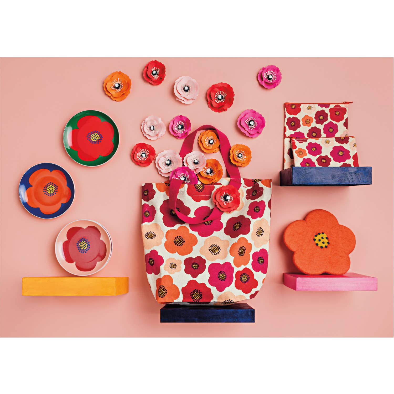 Poppy Appetizer Plates, 4 Styles - La Vie Est Belle