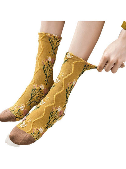 Retro Tulip Garden Jacquard Crew Socks - La Vie Est Belle
