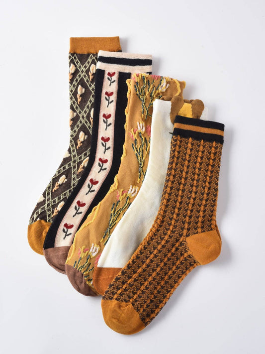 Retro Tulip Garden Jacquard Crew Socks - La Vie Est Belle