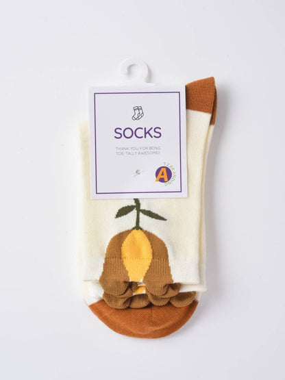 Retro Tulip Garden Jacquard Crew Socks - La Vie Est Belle