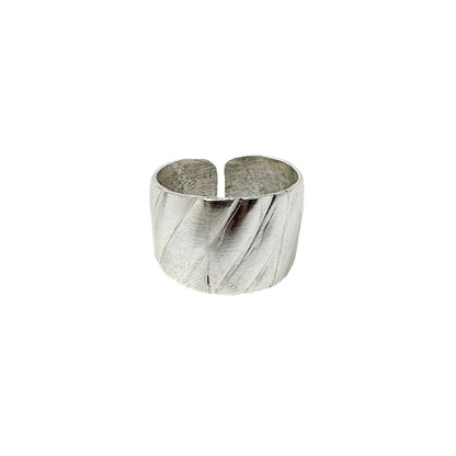 Rippled Ring (Silver) - La Vie Est Belle