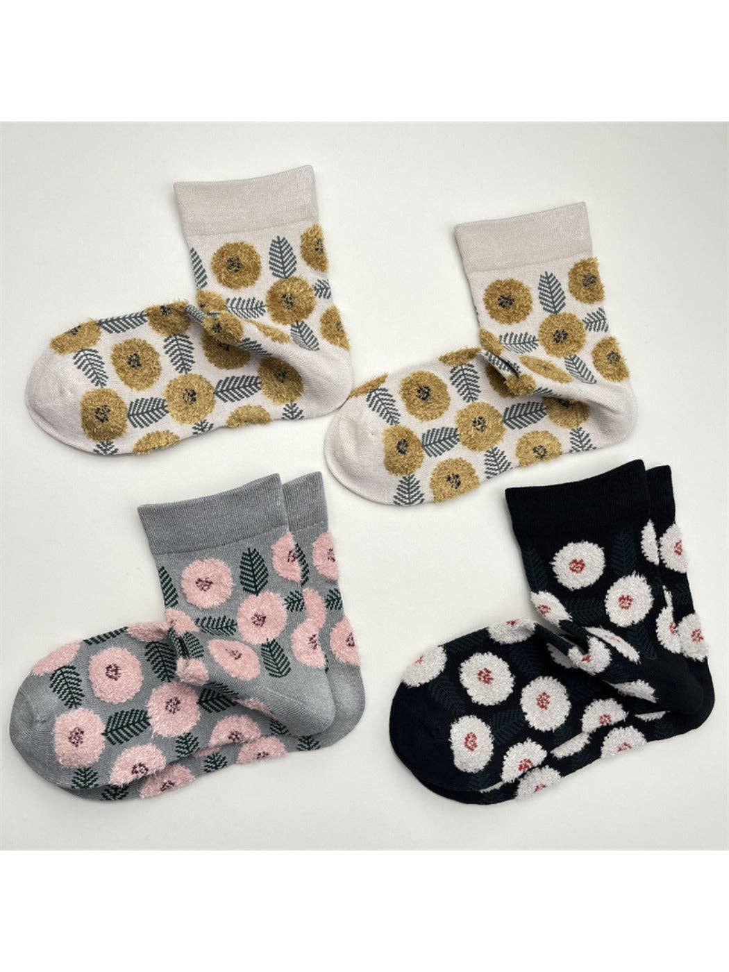 Rufia - Retro Mid-calf Socks with Floral Leaf Pattern - La Vie Est Belle