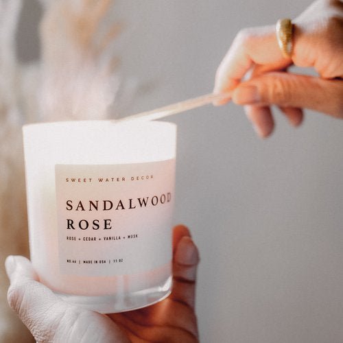 Sandalwood Rose Soy Candle - La Vie Est Belle