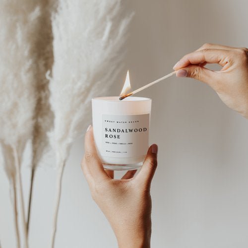 Sandalwood Rose Soy Candle - La Vie Est Belle