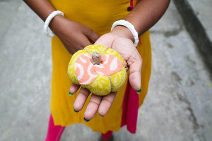 Saree Pumpkin - Small - La Vie Est Belle
