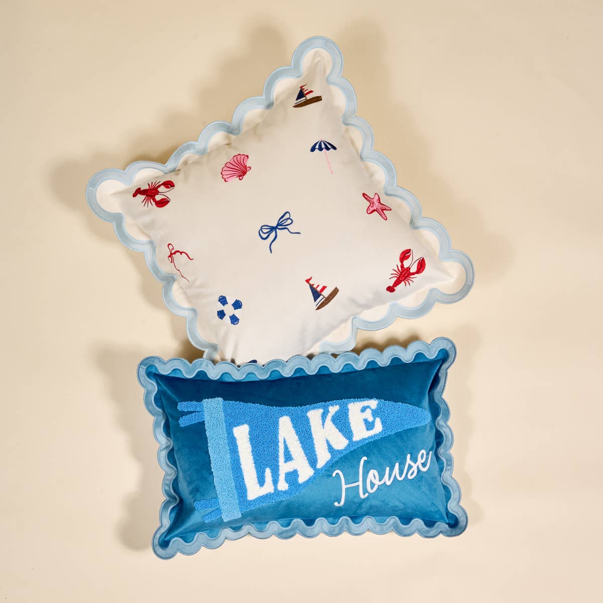Scalloped Rectangle Throw Pillow–Lake House - La Vie Est Belle