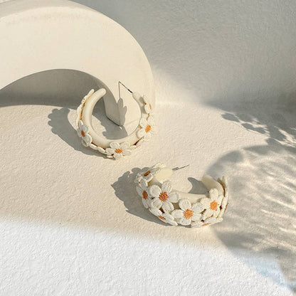 Summer Embroidered Flower Stud Earrings - La Vie Est Belle
