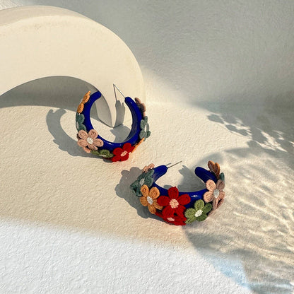Summer Embroidered Flower Stud Earrings - La Vie Est Belle