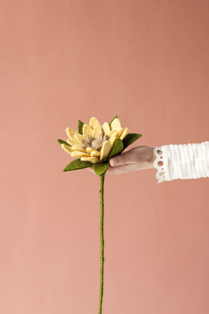 Sunflower - Light Yellow - La Vie Est Belle