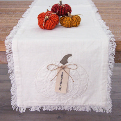 Table Runner - Raggedy Pumpkins With Fabric Tag - La Vie Est Belle