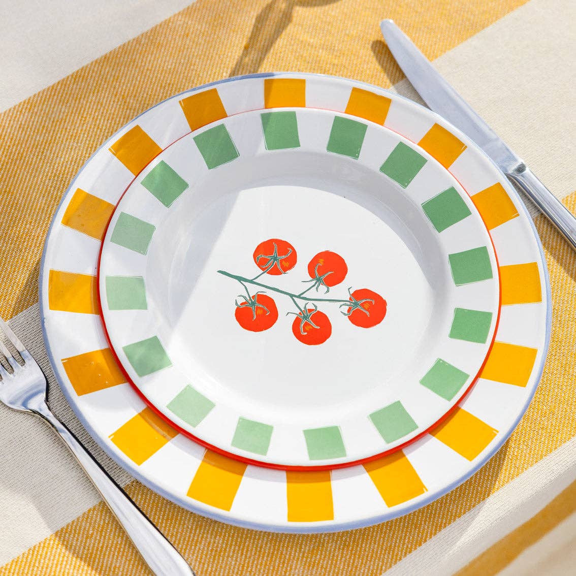 Tomato Enamel Plate - La Vie Est Belle