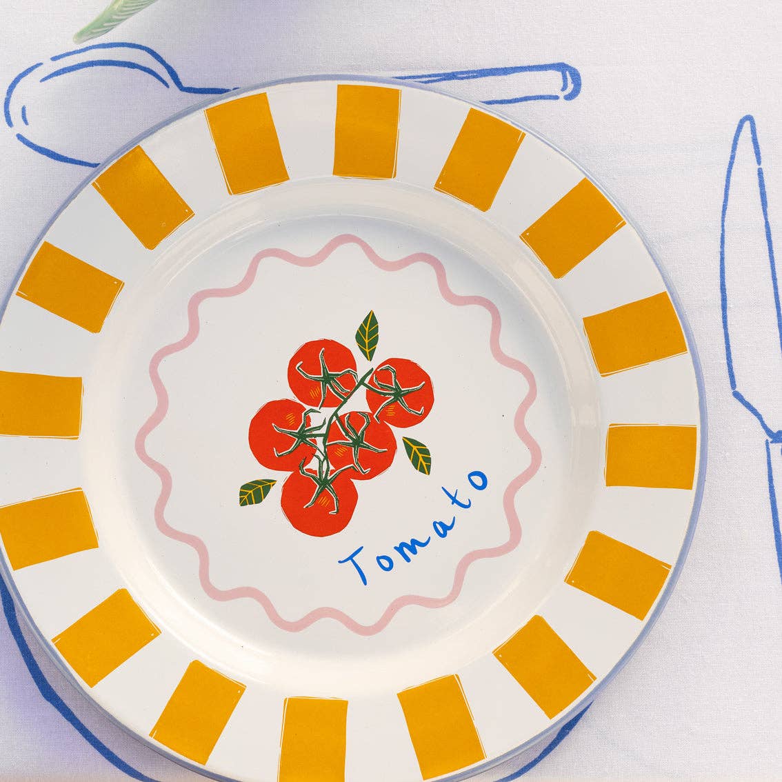 Tomato Enamel Plate - 25cm | Summer Plates | - La Vie Est Belle
