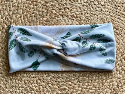 Tossed Magnolia Knit Twist Headband - La Vie Est Belle