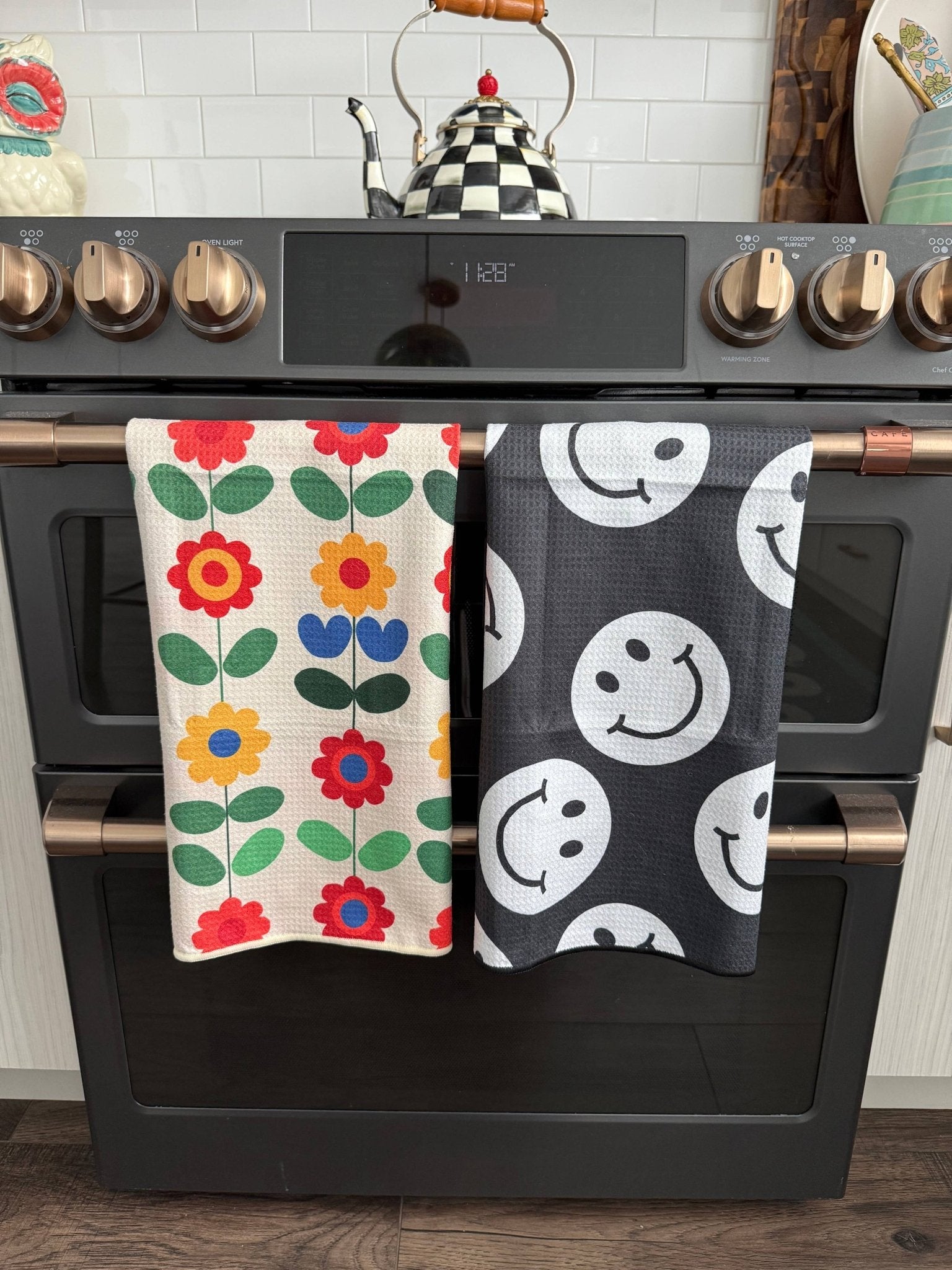 VW: Double - Sided Hand Towel - La Vie Est Belle