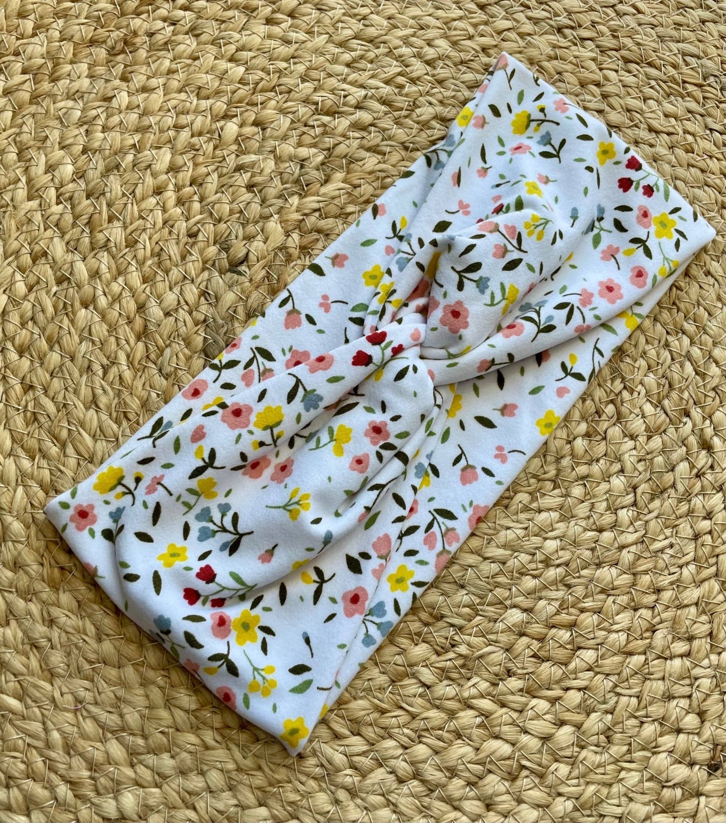White Mini Floral Twist Headband - La Vie Est Belle
