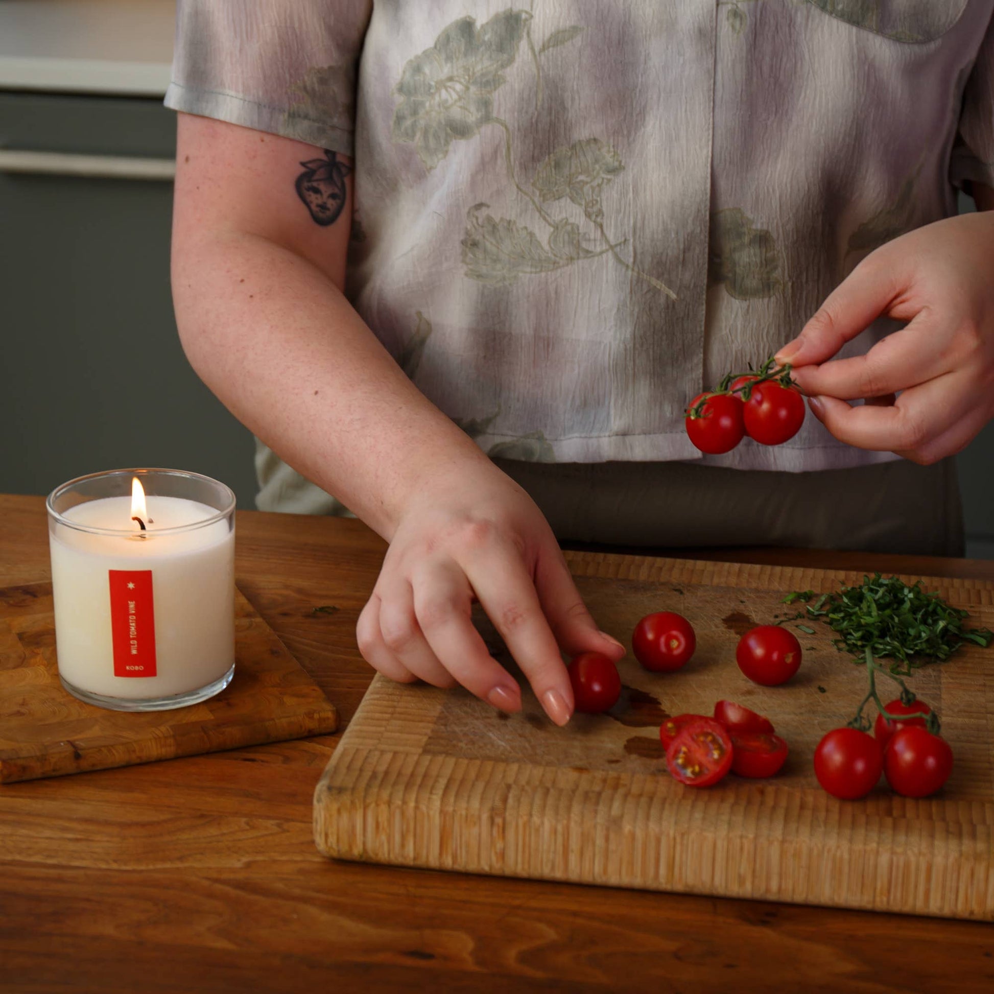 Wild Tomato Vine - Plant the Box Candle - 9 oz. - La Vie Est Belle