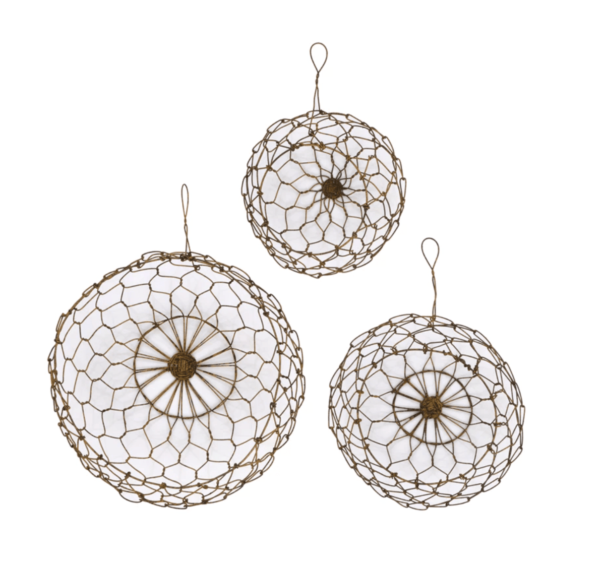 Wire Hanging Baskets - La Vie Est Belle